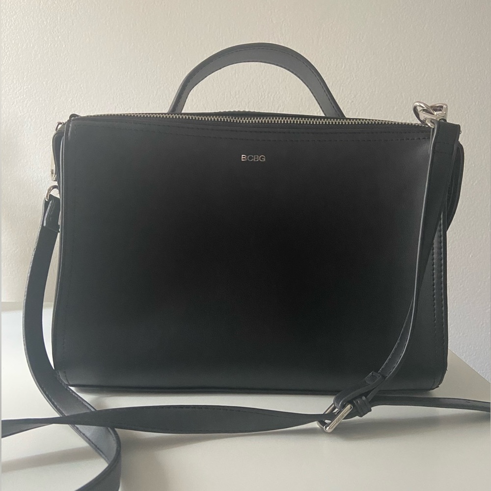 BCBG Bag / Like new